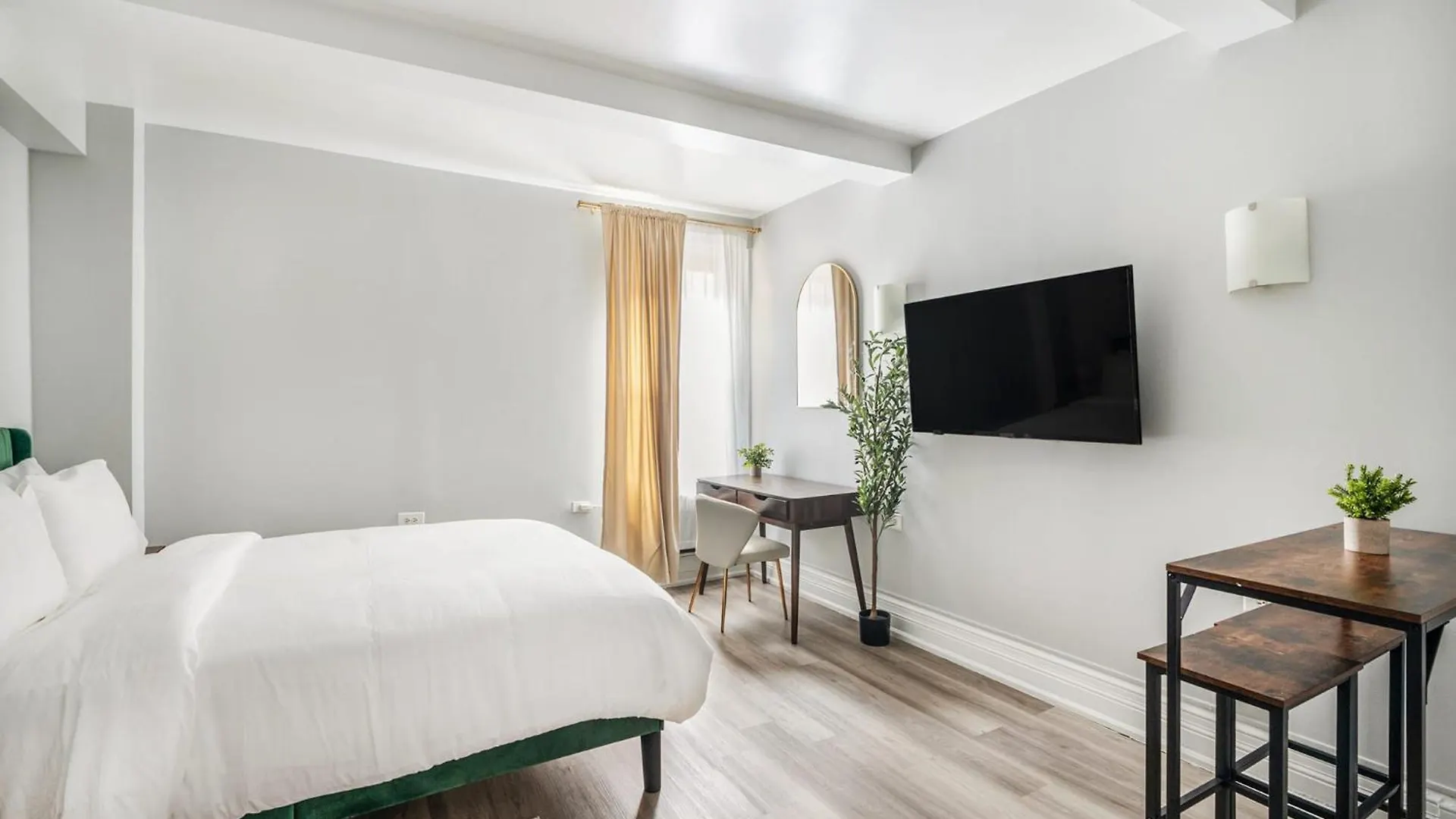 73-310 Newly Reno Studio Uws Doorman Gym Laundry New York
